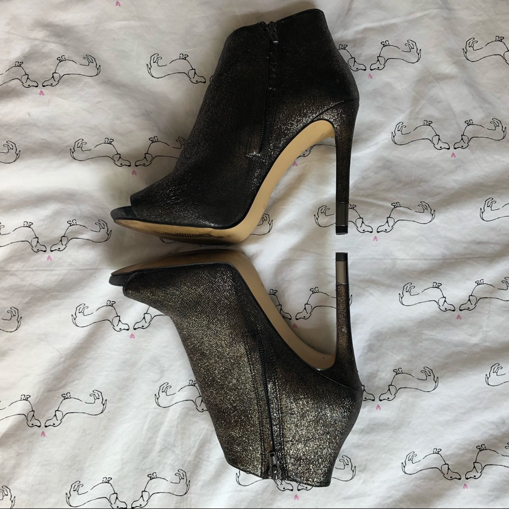 GUESS Adara Metallic Booties - Picture 6 of 7